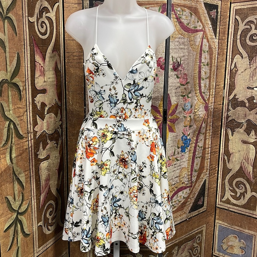 Olive Tree summer dress 🧡 flattering